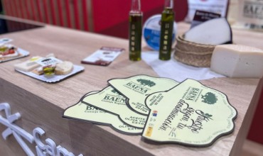 FITUR inicia un viaje gastronómico de 'ida y vuelta' con la DO Baena y los quesos de Murcia